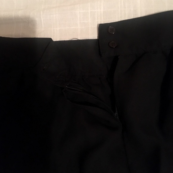 2/$25 Woman’s Skirts - Picture 7 of 9